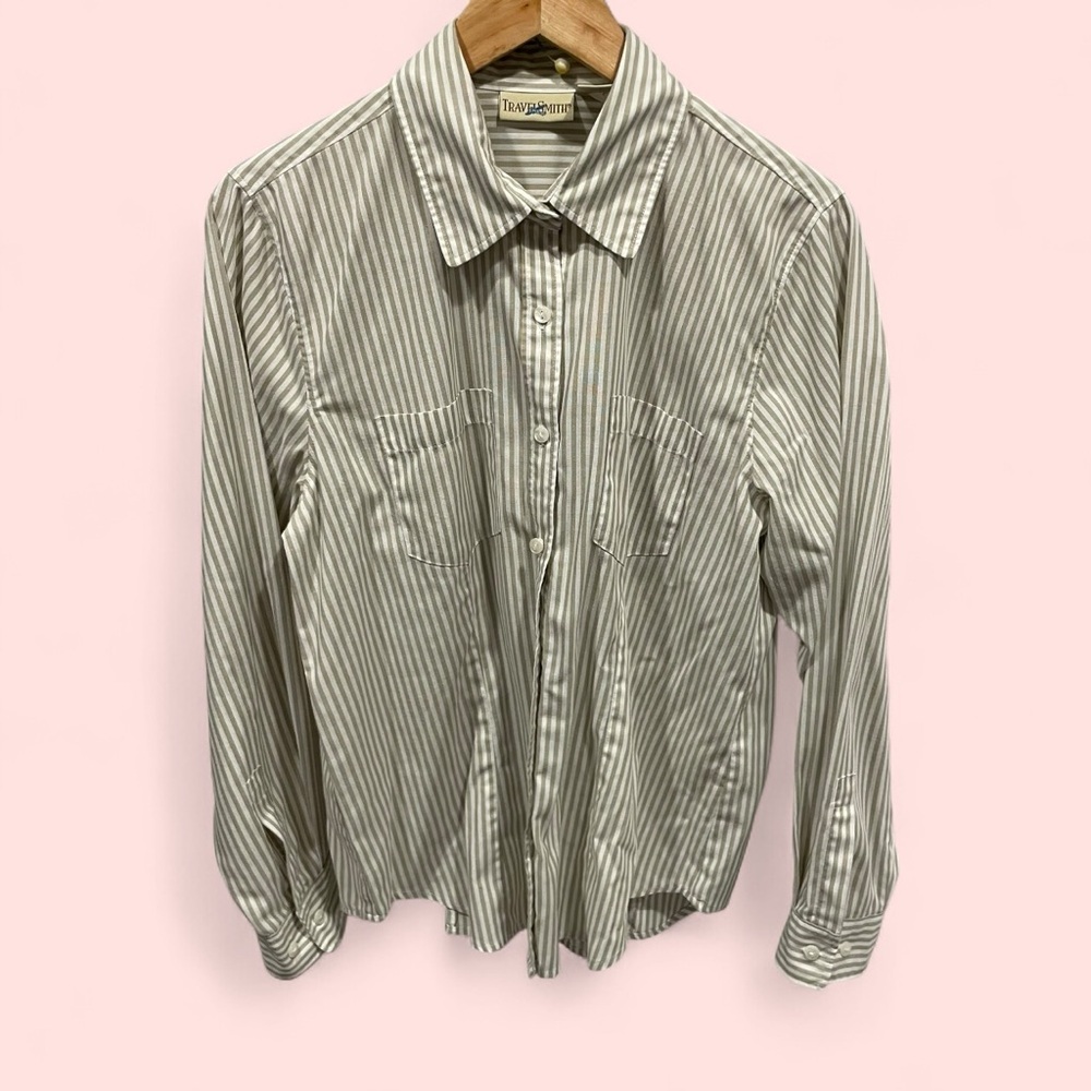 Breezy TravelSmith tan white striped button front shirt pockets